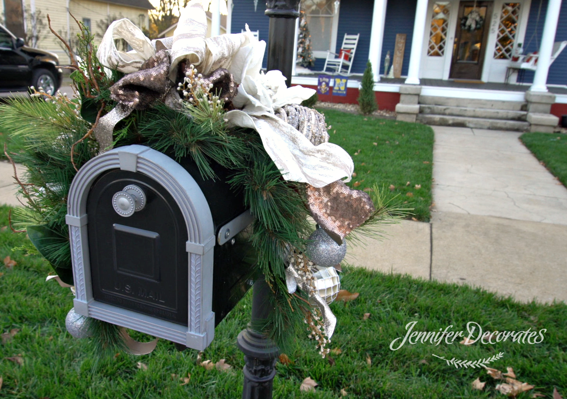 How to make your own Christmas Mailbox Swag!  ~Jennifer Decorates