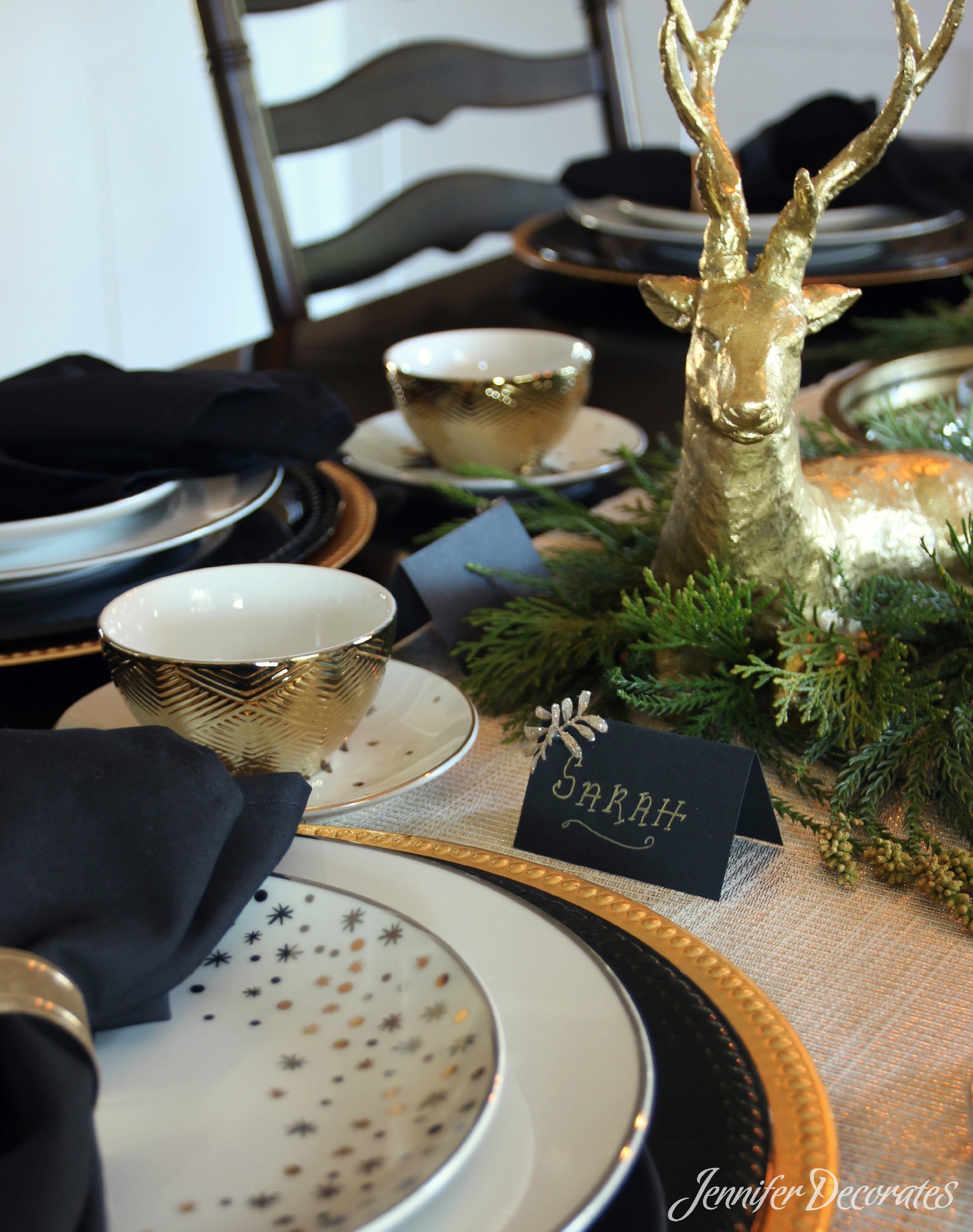 stunning-christmas-table-setting-ideas-with-macy-s-fancy-ashley