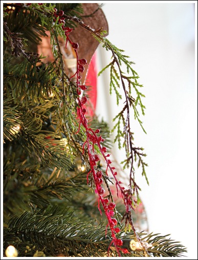 Christmas tree decorating ideas from Jennifer Decorates.com