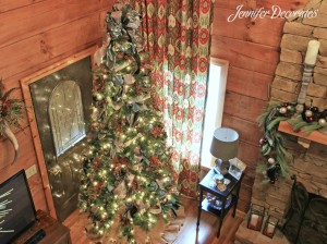 Country Christmas decorating ideas from Jennifer Decorates.com